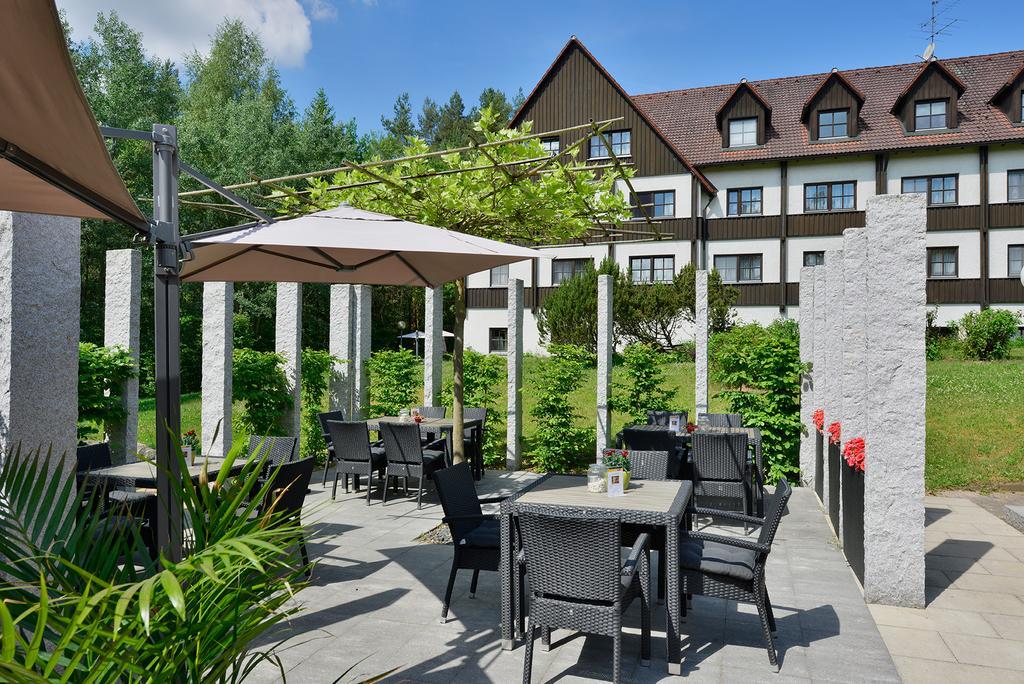 Hotel Sonnenhof Pleinfeld Exteriör bild